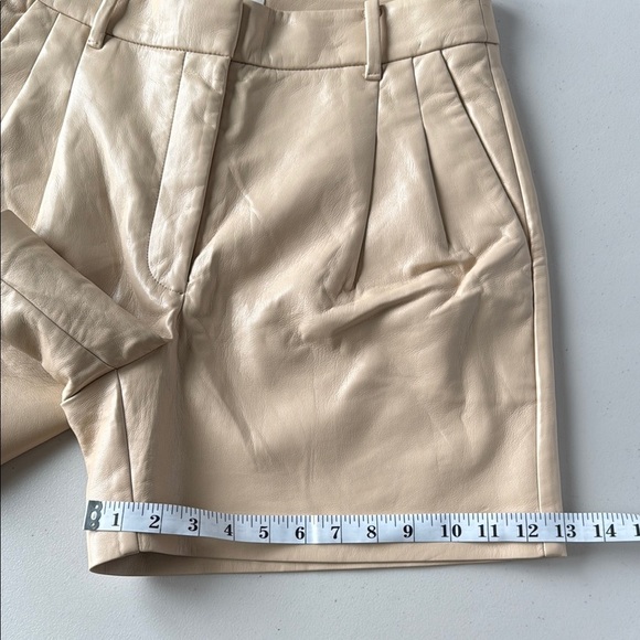 Aritzia Wilfred Effortless Short Vegan Leather Flax Beige - Picture 12 of 15